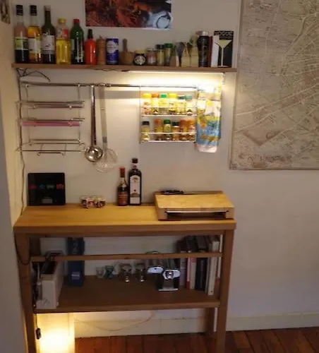 1 Bedroom Flat, Marais, 3eme *